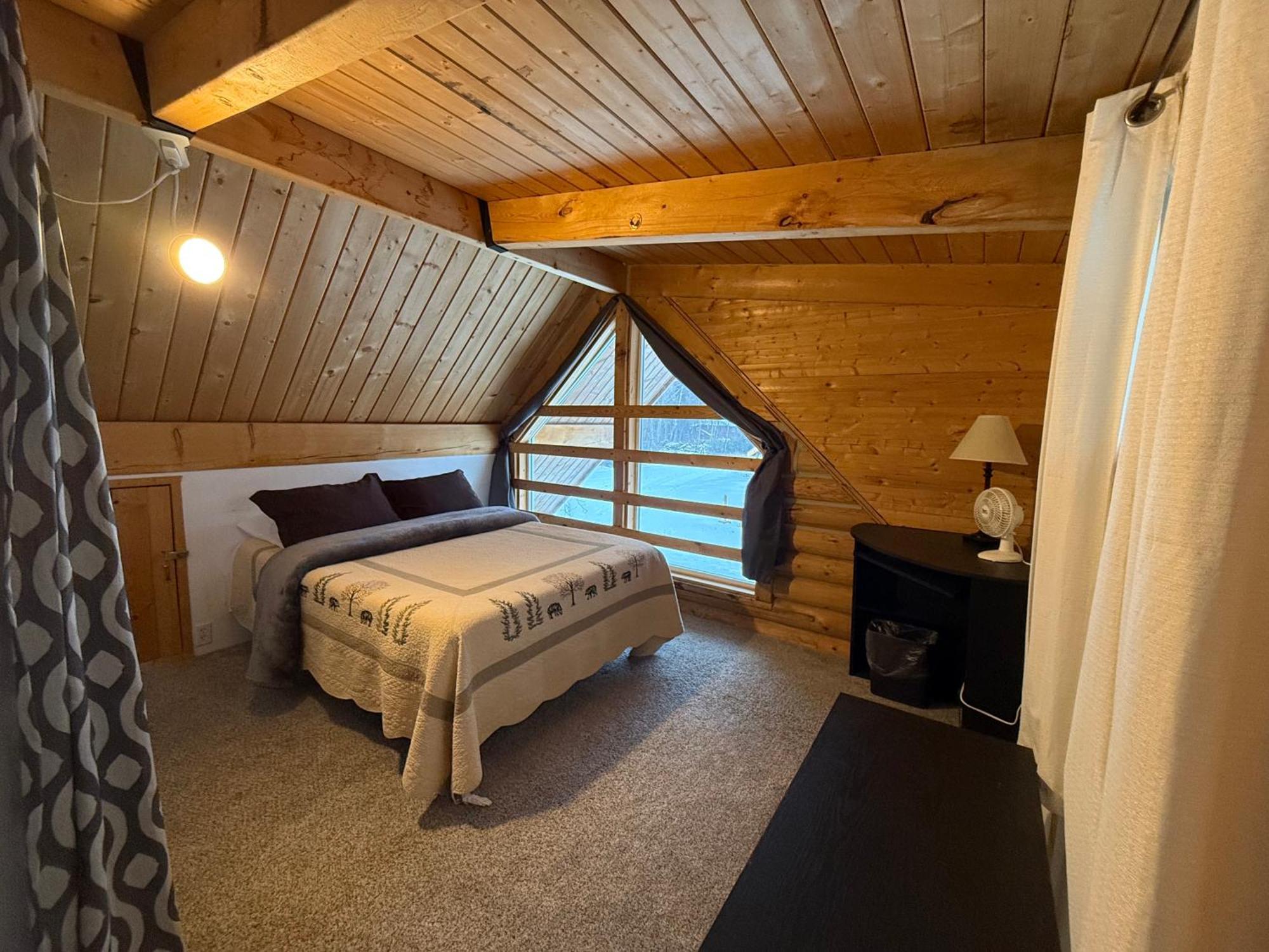 Talkeetna Log Cabin With Hot Tub Unit 1 Dış mekan fotoğraf