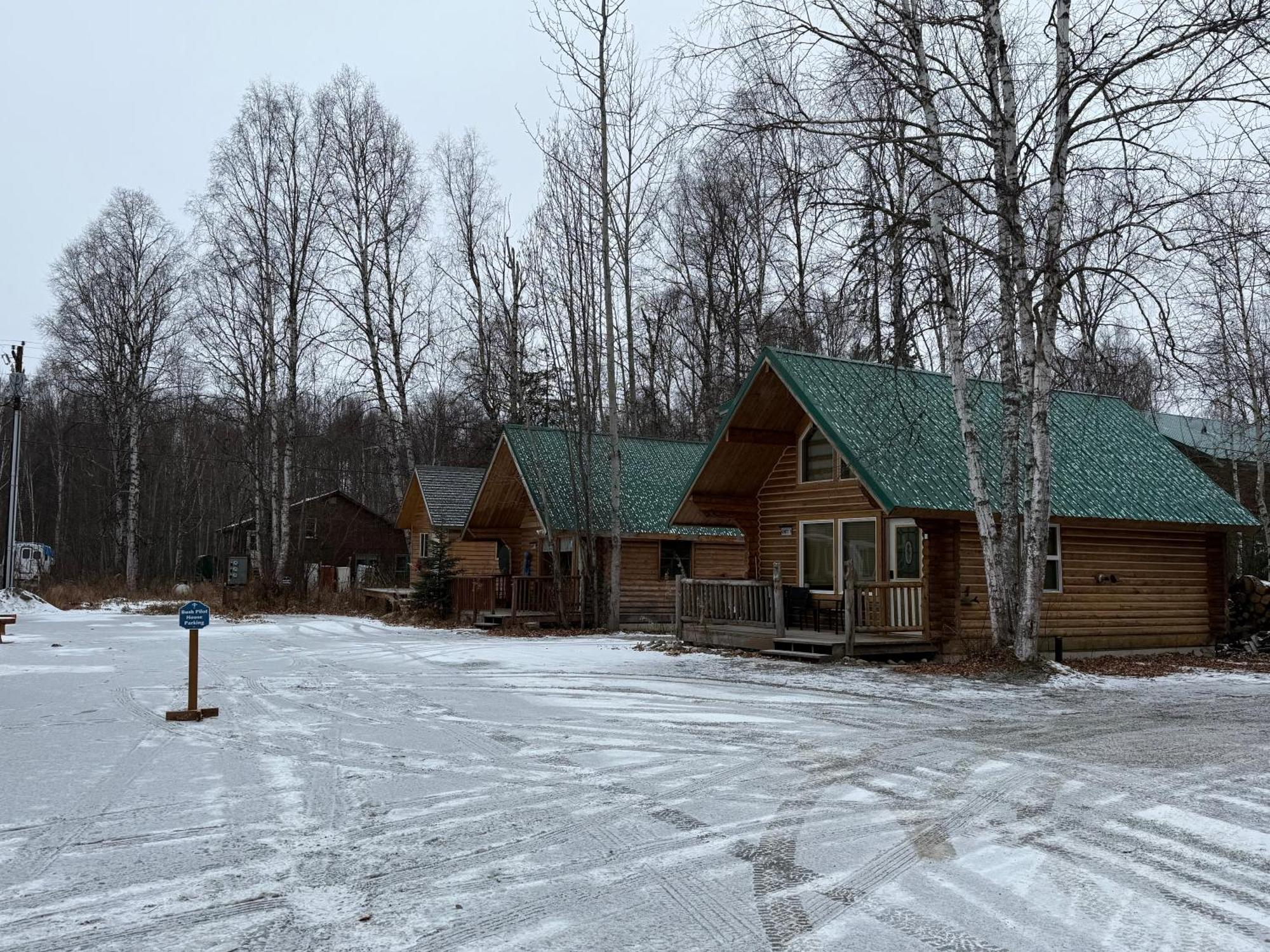Talkeetna Log Cabin With Hot Tub Unit 1 Dış mekan fotoğraf